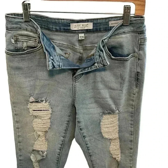 Judy Blue Boyfriend Fit, Light Blue, Size 7/28, Very Stretchy, Great Condition, - Picture 3 of 13